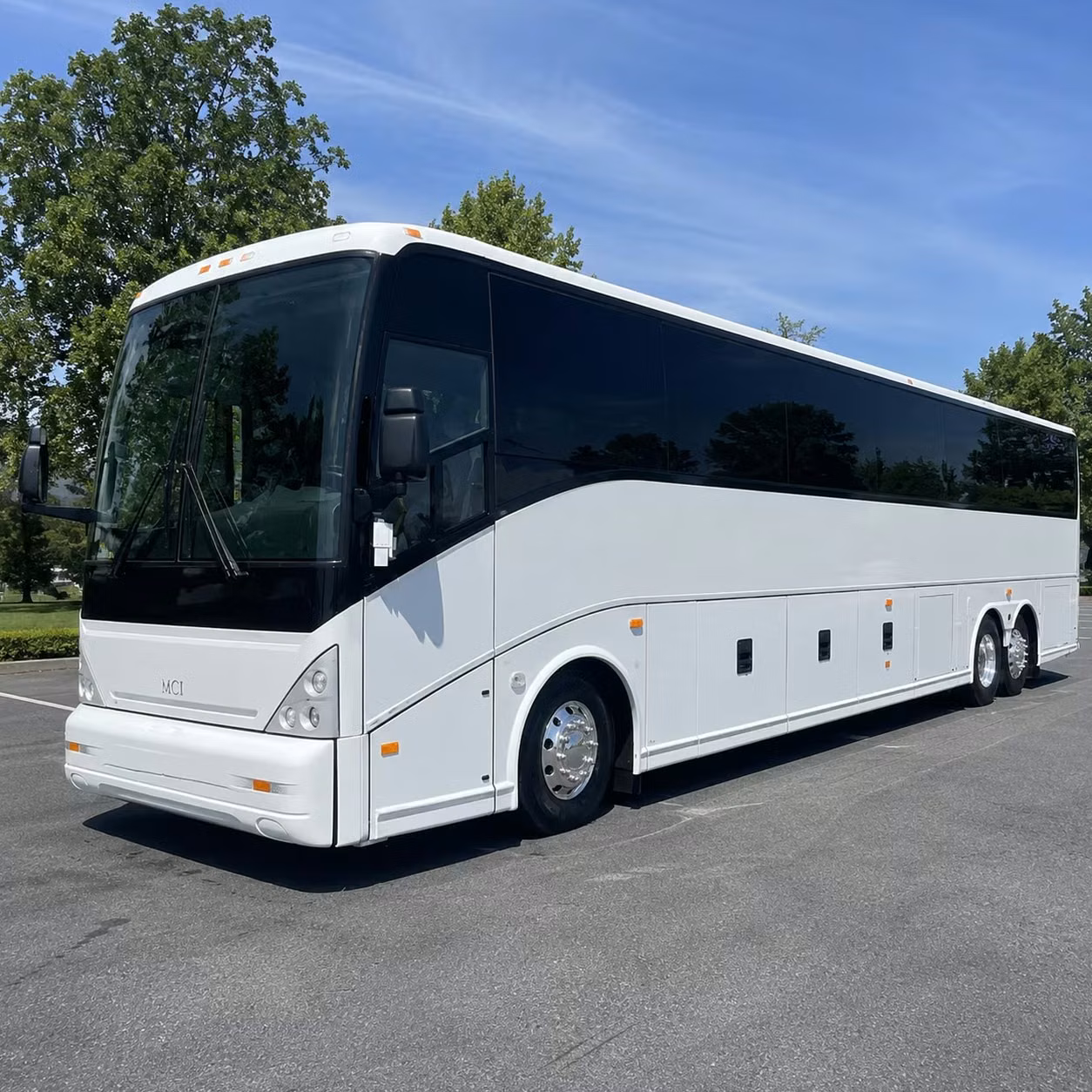 reliable group transfers to and from hector international airport in fargo
